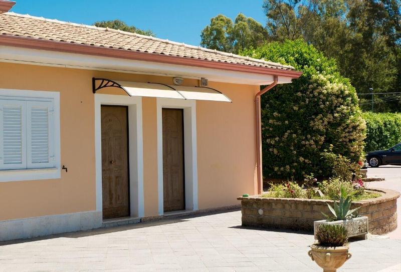 Hotel Villa Aurora Latina Kültér fotó