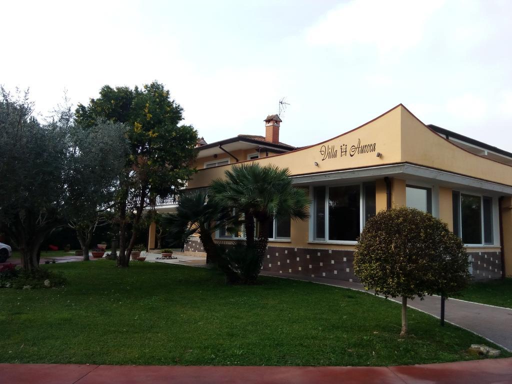 Hotel Villa Aurora Latina Kültér fotó