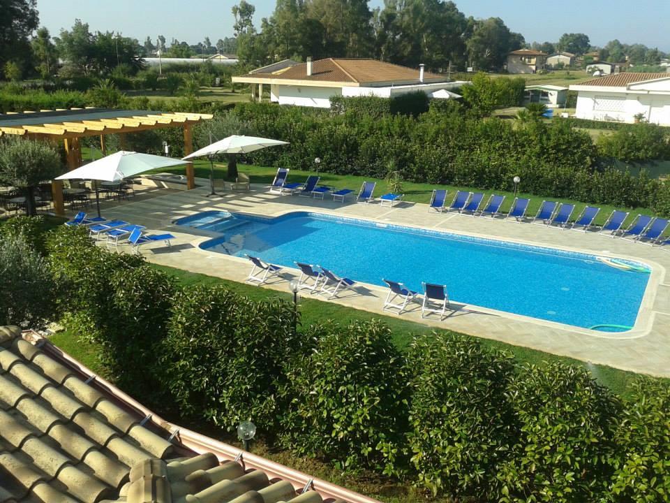 Hotel Villa Aurora Latina Kültér fotó