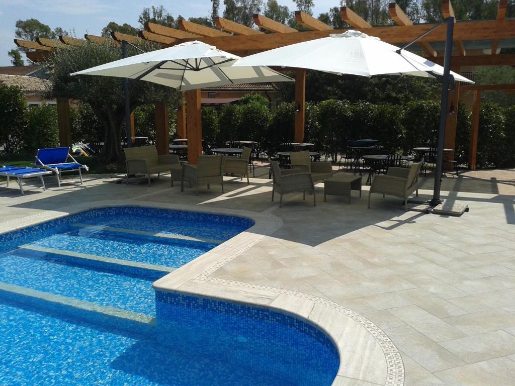 Hotel Villa Aurora Latina Kültér fotó