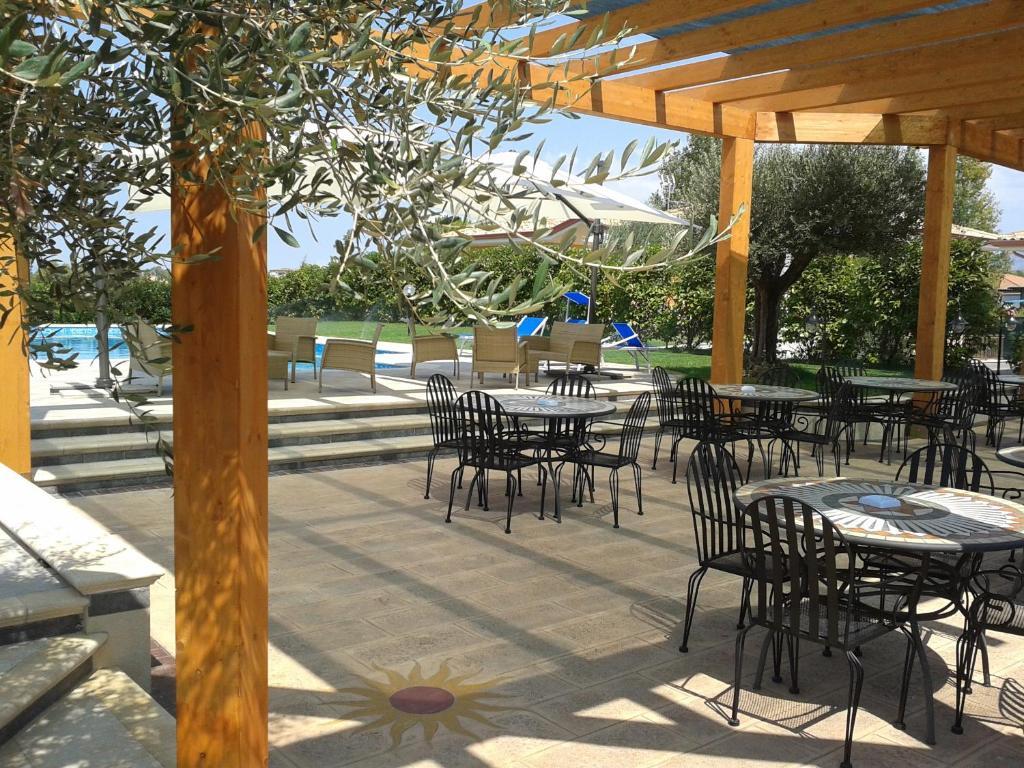 Hotel Villa Aurora Latina Kültér fotó
