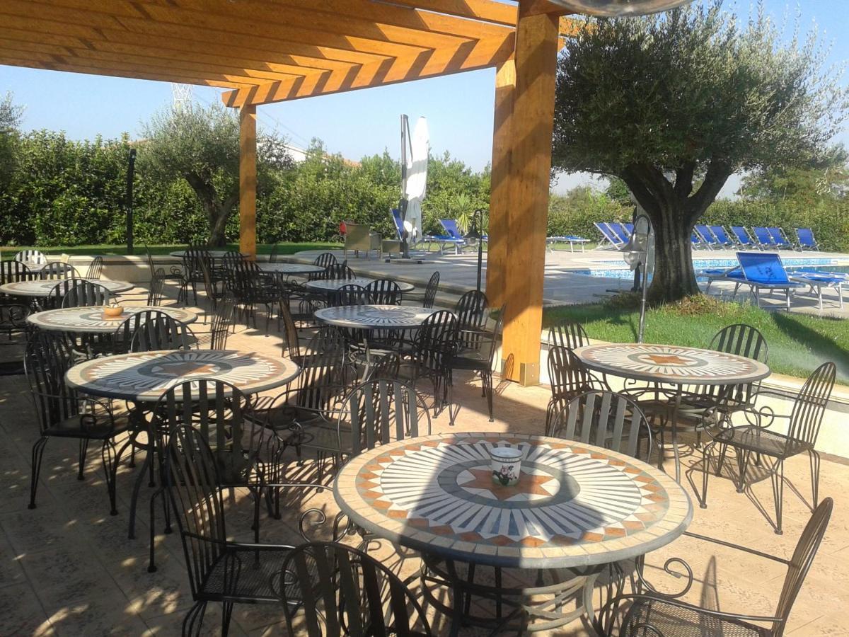 Hotel Villa Aurora Latina Kültér fotó
